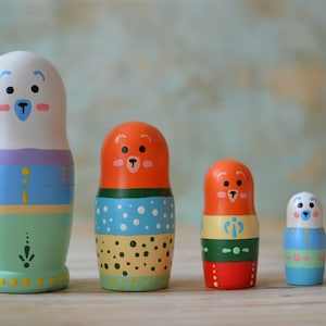 Wooden nesting toys for kids bear&#39;s stacking dolls Handmade wooden toys Kids toys Wooden toy Nursery decor Matryoshka bear Stacking dolls