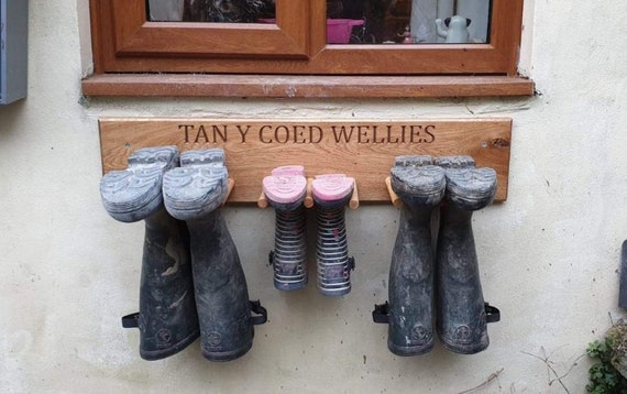 welly hanger