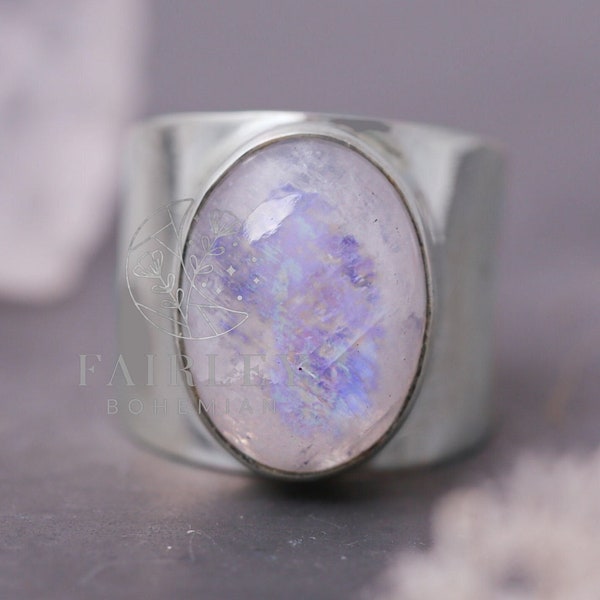 Moonstone Ring ~ Statement Ring ~ Gemstone Ring ~ Healing Crystal Silver Ring - Boho Gemstone Ring - Crystal Jewellery - Unique Gifts