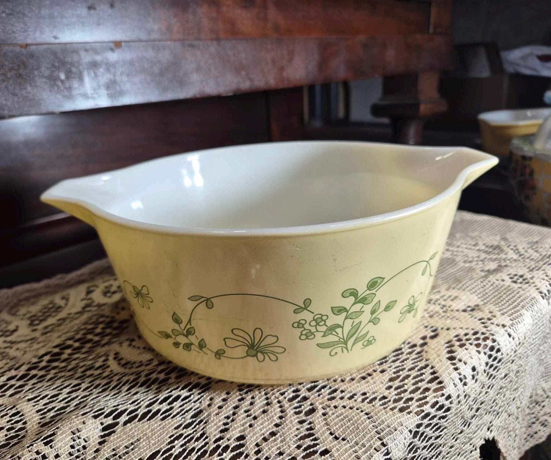 Set Vintage Shenandoah Pyrex Casserole Bowls Stacking Nesting