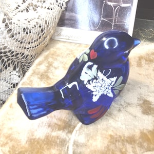 Vintage Rare Fenton Colbalt Blue Bird decorated with White Stars and little Red Hearts Hand Painted in 1980&#39;s Signed by Van Zile