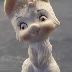 Vintage Bunny figurine Adorable Gift! hand number on bottom collect them all! Free shipping U.S