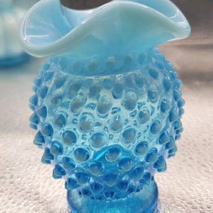 Vintage Fenton Glass Sky Aqua Blue Pearl Crest Miniature Vase in Hobnail with Crimped Ruffle Edge 2.5x3.5&quot;: