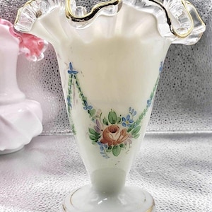 Fenton Glass Goldencrest Victorian style Vase Hand-painted Roses On White Flute 6” Vintage 1940&#39;s