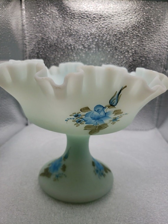 Vintage Hand Painted Blue Floral Dish with Ruffled Edge Vintage Hand Painted Blue Floral Dish with Ruffled Edge