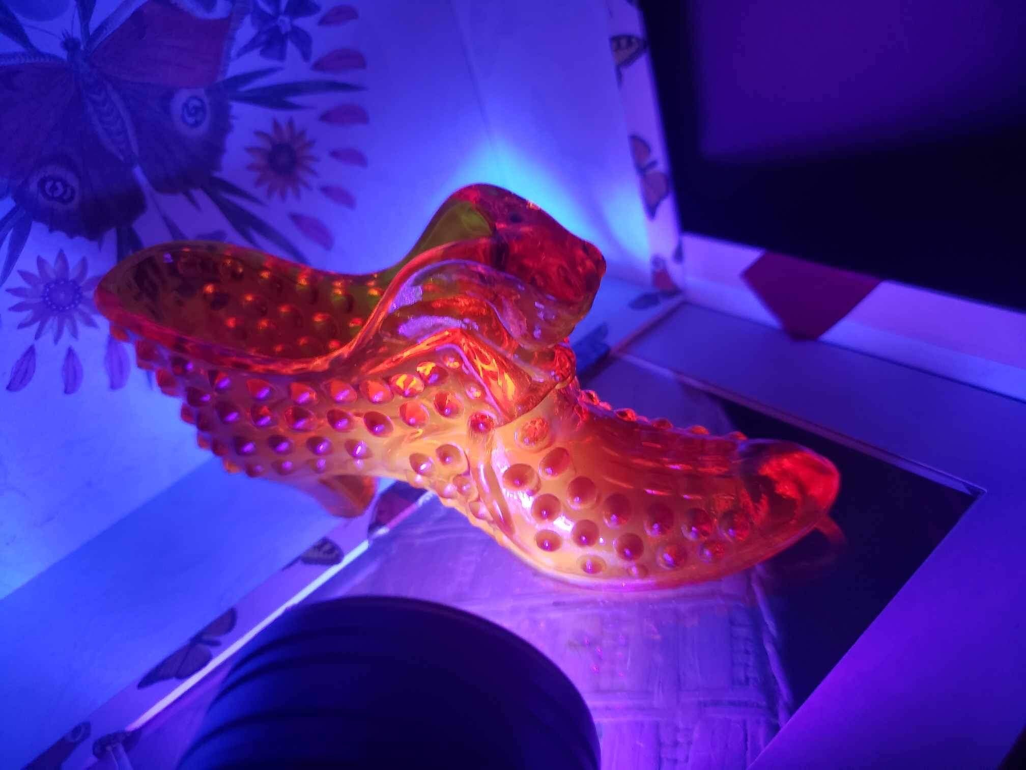 Fenton Amberina Glass Shoe - Glowing Cat Head Slipper, Hobnail 