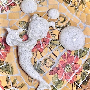 Vintage Chalkware Mermaid Set with Bubbles - White with Dark Speckles Wall Plaque 4pcs Collectible Retro Mermaid Decor