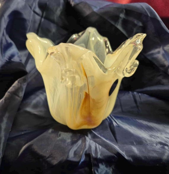 Vintage Arte Murano Italian Art Glass Vase - Vintage Art Nouveau Style Abstract Cream & Beige Swirl