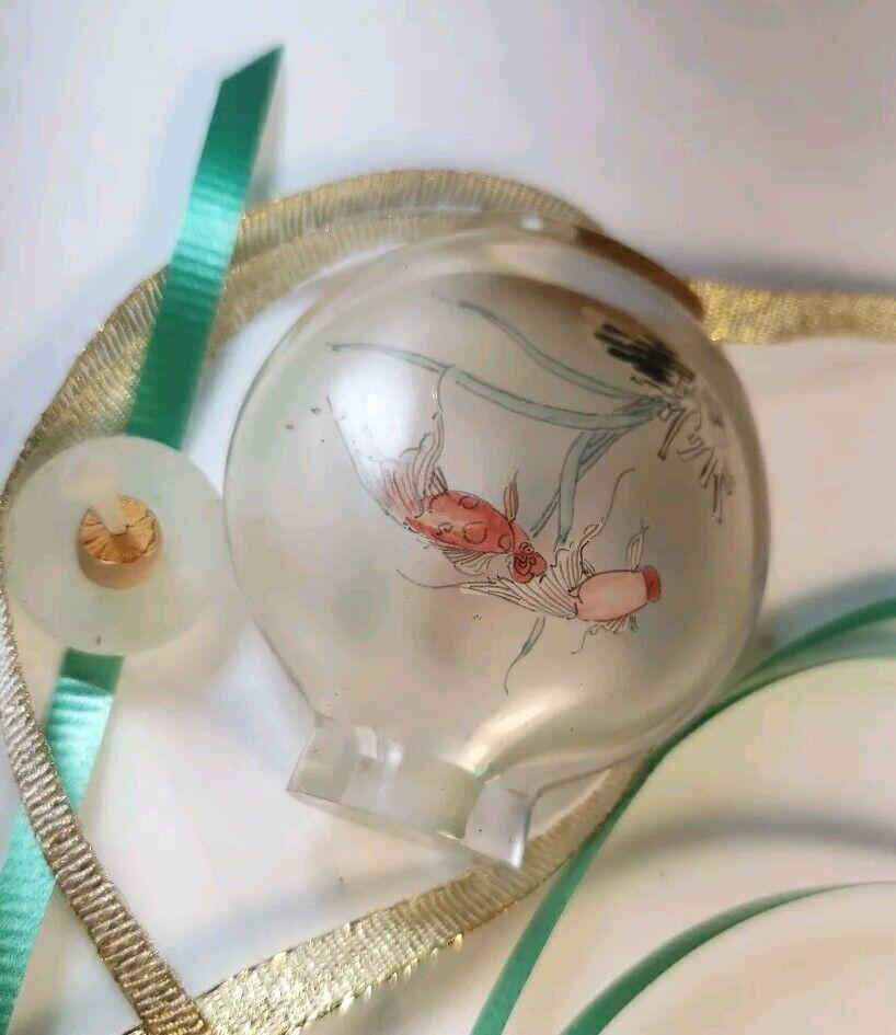 希少な中国製ガラス嗅ぎタバコ瓶。30～40年代のコレクターズアイテム