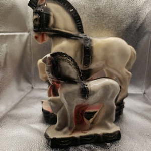 RARE 1930&#39;s Antique Horse Statue Pair - Vintage Chalkware Carnival Prize 2pcs