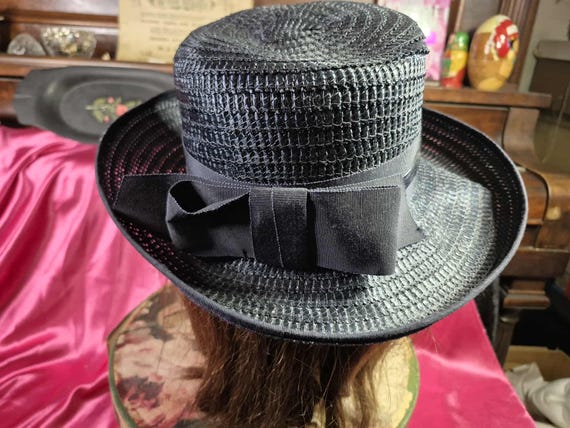 Vintage Hats - Black Velvet Calot or Juliet Hat, … - image 10