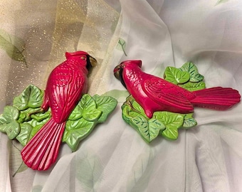 Süßer Kardinal Dekor - Vintage Chalkware Vögel - Retro Wandschild Art MILLER Studios
