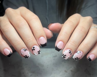 Floral Black & White Nails | Spring Nails | Fake Nails | Press On Nails | Glue On Nails