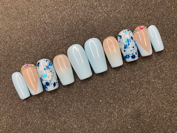 Kitsch light blue nails – La.piegirlnails