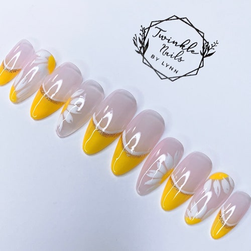 Yellow Daisy Flowers Nails Press on Nails Fake Nails - Etsy