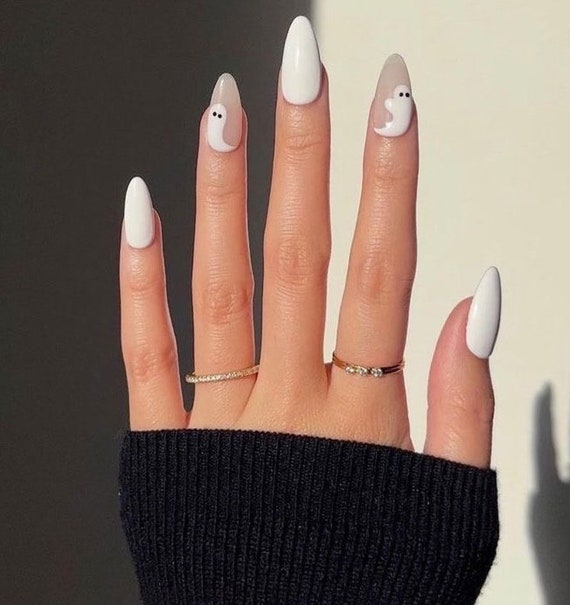 Snow Day Nail Inspiration: Embrace the Chill with These Stunning Nail –  NOUMAY LIMITED
