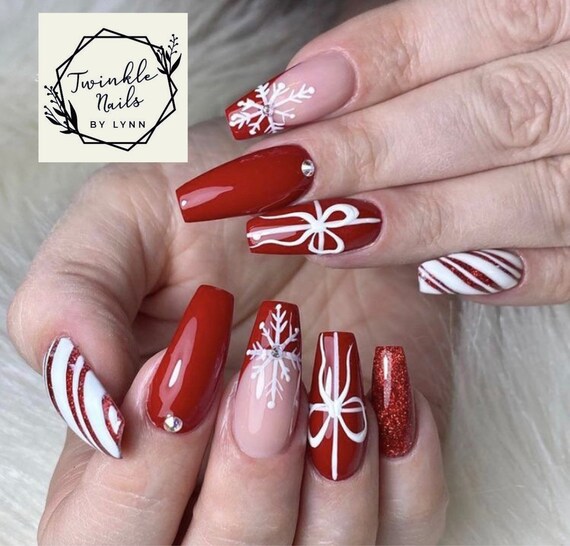 24pcs Christmas Red & White Reusable Press On Nail, Rectangular Shape,  Short Nails, Shiny & Cute Ballet Design, Christmas Snowflakes, Shiny  Swirls, Graffiti Reindeer Head Design, Suitable For Women & Girls, Full