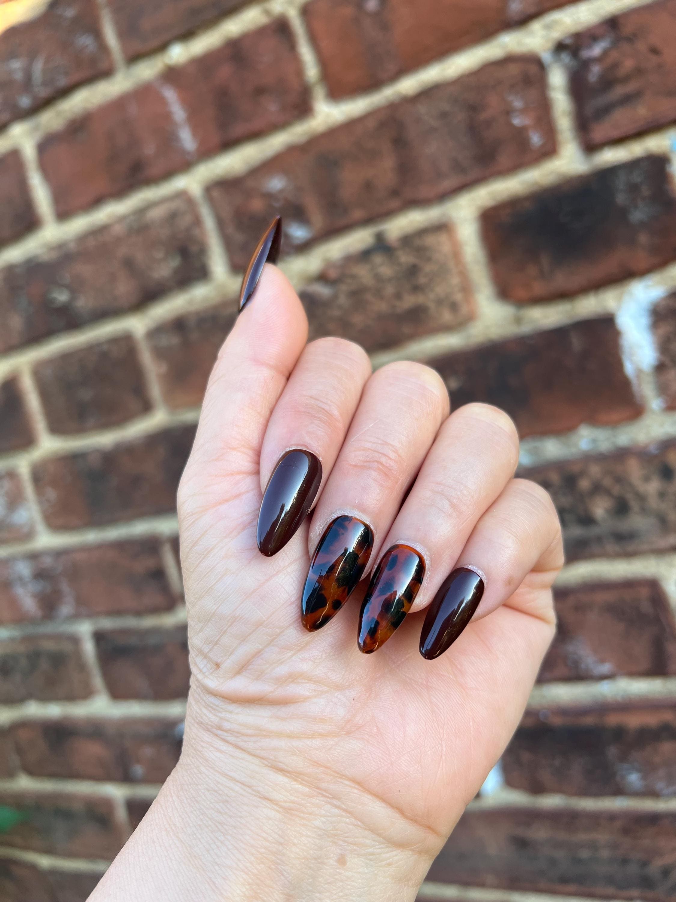 Brown Nails with Matte Geometry Magic