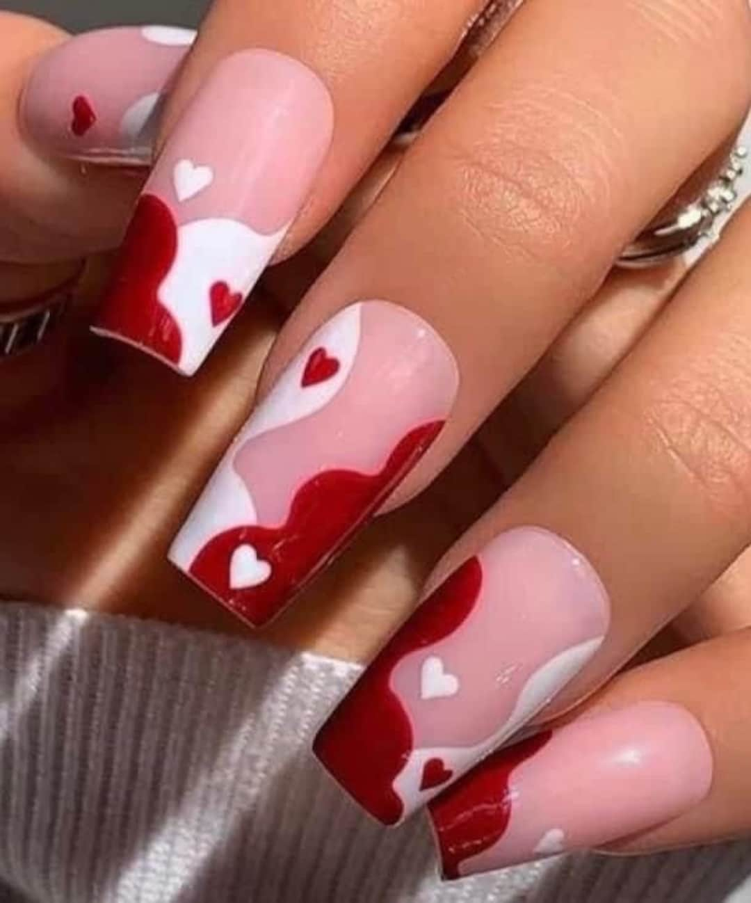 Diseño Rojo y Blanco con Corazones / Prensa en las Uñas / Uñas - Etsy México