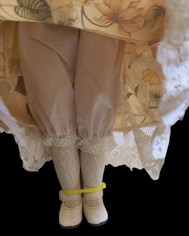 The Wimbledon Collection 17 Porcelain Doll 3034 Athena Etsy