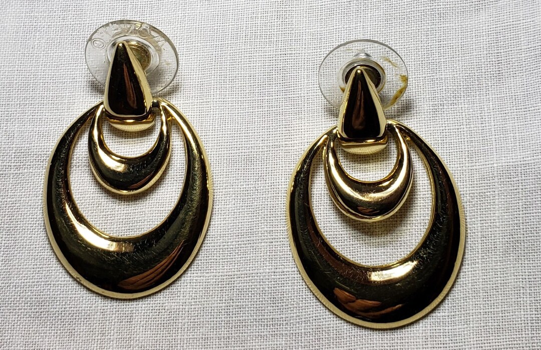 Vintage Vendome Gold Tone Teardrop Style Pierced Earrings - Etsy Vintage Vendome Gold Tone Teardrop Style Pierced Earrings - Etsy