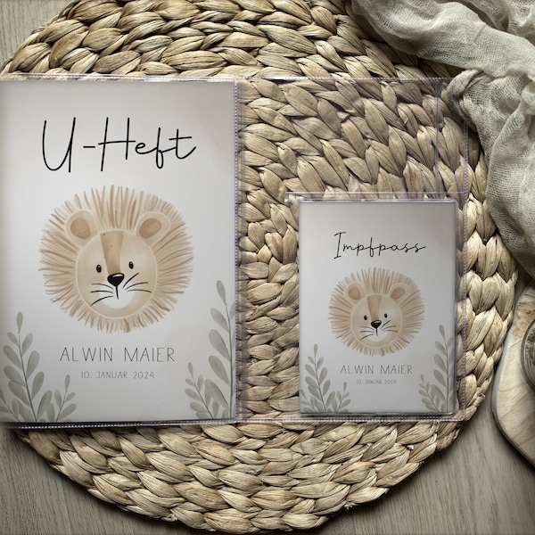 U-booklet & vaccination certificate "Little Lion" 3-part cover with extra compartment for vaccination certificate and health insurance card.