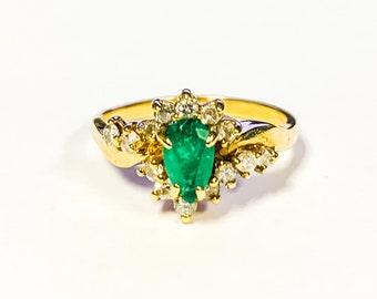 Vintage Emerald and Diamond Ring - 14k Yellow Gold