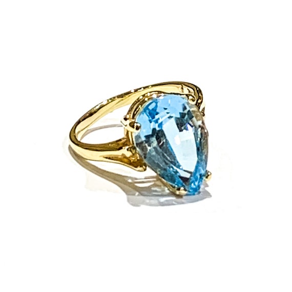 14k Yellow Gold Pear Shape Blue Topaz Ring - image 1