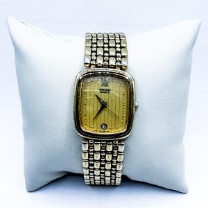 Estate Seiko Unisex Tank Watch with Quartz Movement and Date