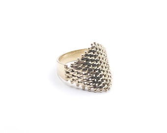 Graduated Mesh Ring in 14k Yellow Gold 4.5 grams Size 6