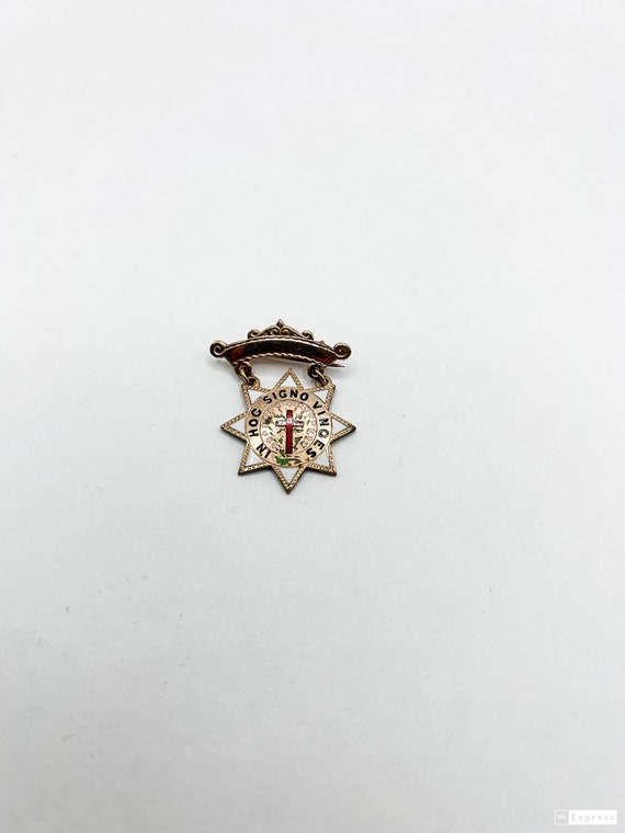 Gold Plated In Hoc  Signo Vinces  Pin - image 1