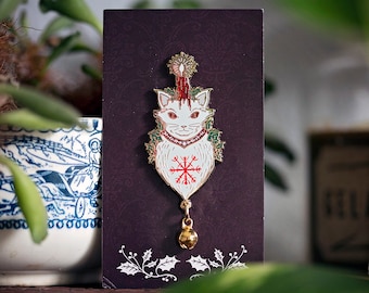 Yule Edition ** White Cat Enamel Pin | gold plated push pin | Norse Icelandic yuletide pagan heathen asatru | Helm of Awe | witchy kitten