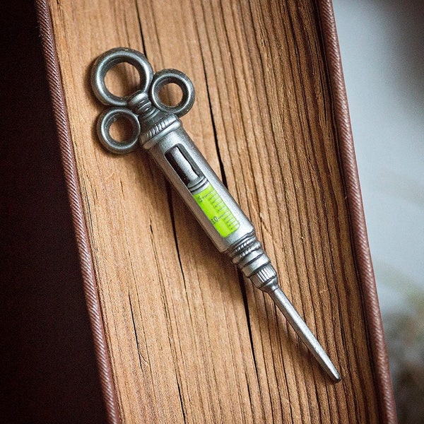 Vintage Medical Syringe Lapel Pin | silver plated enamel pin | anatomy surgery nurse doctor | green blood bile needle | Demonic Pinfestation