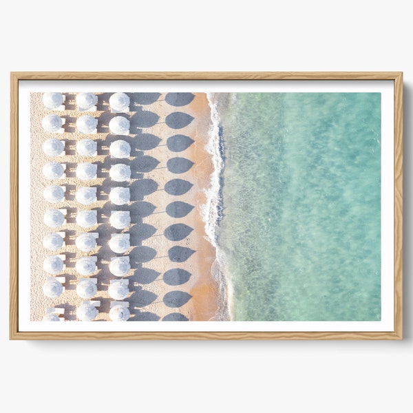 Photographie d'art de plage, vue aérienne côtière de l'océan, inspiré de Gray Malin, impression de plage parasol, photographie d'art décoration d'intérieur, Italie