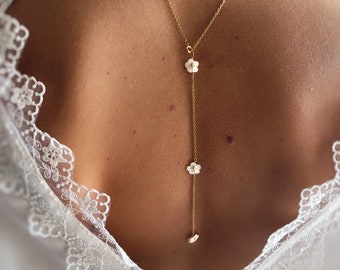 Collier de dos mariée, collier dos nu fleur blanches, bijoux dos mariage, cadeau de noël femme, bijoux cérémonie civile