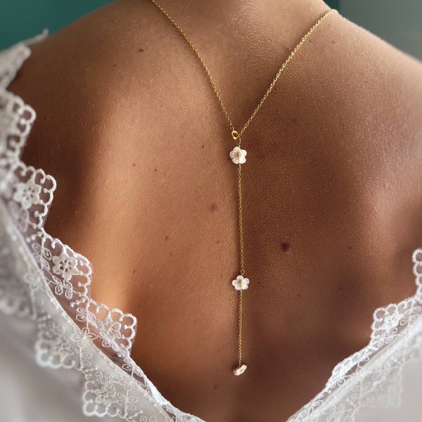 Collier de dos mariée, collier dos nu fleur blanches, bijoux dos mariage, cadeau de noël femme, bijoux cérémonie civile