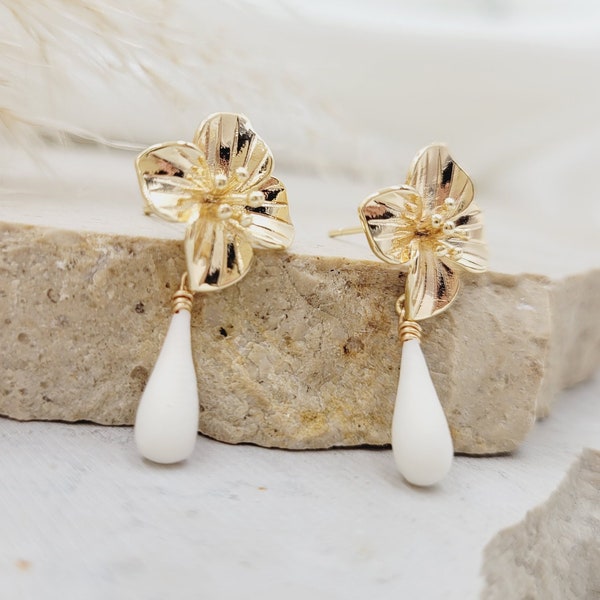 Boucles d'oreilles mariée fleur, bijoux porcelaine mariage, boucles d'oreilles élégantes, cadeau de noël femme, bijoux cérémonie civile