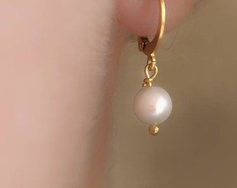 Boucles d'oreilles perle mariée, boucles mariage minimaliste, bijoux simple mariée, cadeau de noël femme, bijoux cérémonie civile mariage