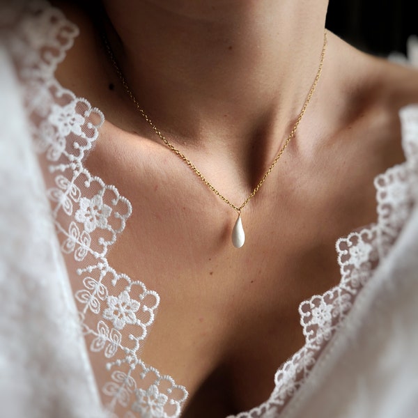 Collar de boda de porcelana, colgante gota blanca, collar nupcial minimalista, joyería de diseño para ceremonia civil, regalo de Navidad para mujer