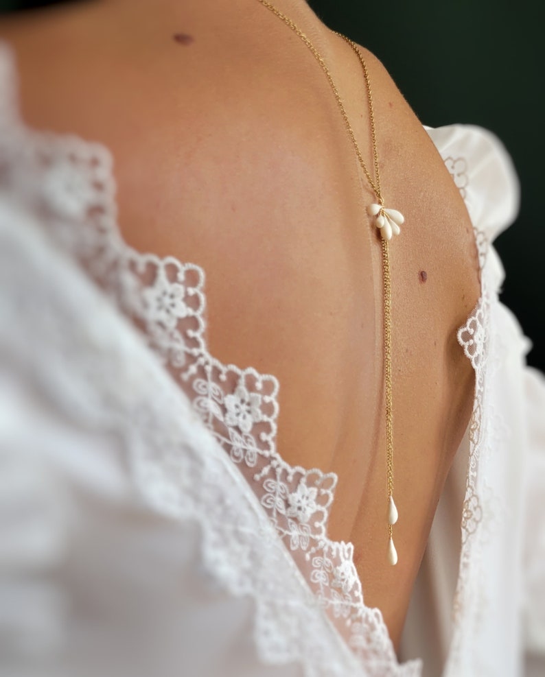 collier sautoir dorsal pour robe de mariée avec grand dos nu
