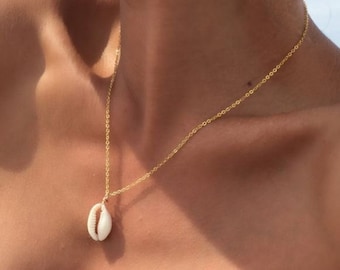 Natural white cowrie shell gold necklace, stainless steel chain, women's Christmas gift, cheap secret Santa gift