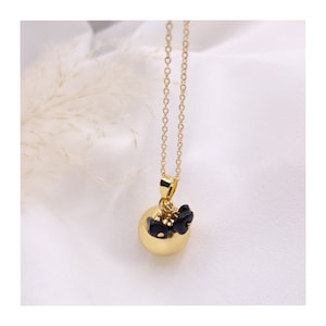 Lithotherapy pregnancy bola with gold and black fine stones, pregnant women's necklace, Mother's Day gift, Valentine's Day gift for future mothers