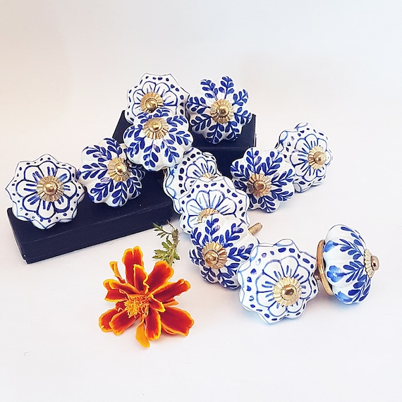 Set of 12 Delft Design Blue & White Cabinet Knob Drawer Pulls. Hand Painted in Vintage Style Floral Patterns. Kitchen Cabinet Hardware