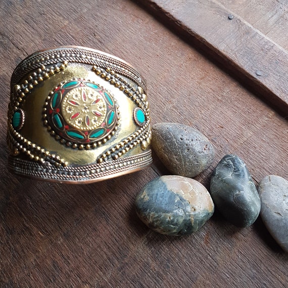 Vintage medieval style bronze cuff bracelet. Set … - image 10