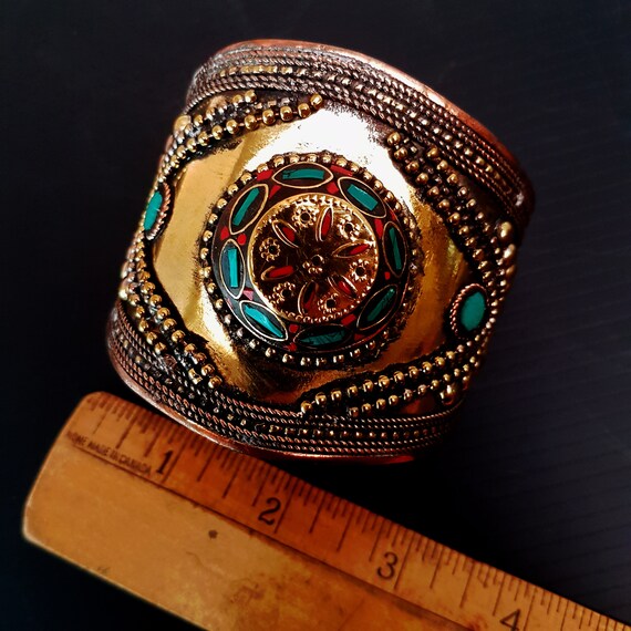 Vintage medieval style bronze cuff bracelet. Set … - image 8