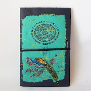 Journal en papier recycle Paon dansant rouge