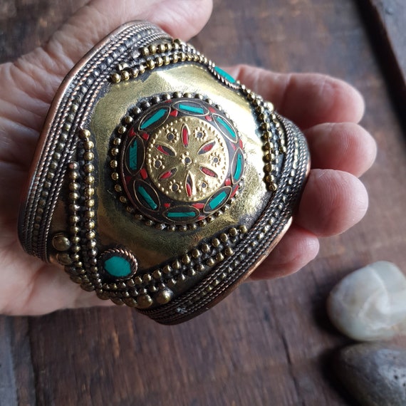 Vintage medieval style bronze cuff bracelet. Set … - image 6