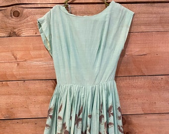 Vintage 1950s mint green dress