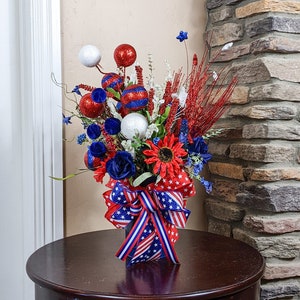 Patriotic Centerpiece | Americana Centerpiece | Patriotic Blue Milk Can Centerpiece | 4th of July Arrangement