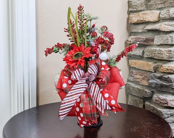 Christmas Centerpiece | Top Hat Christmas Centerpiece | Christmas Table Decor | Red & White Holiday Centerpiece with Red Florals